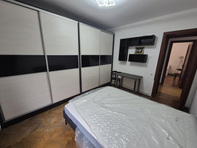 Calea Floreasca, Spring Time,